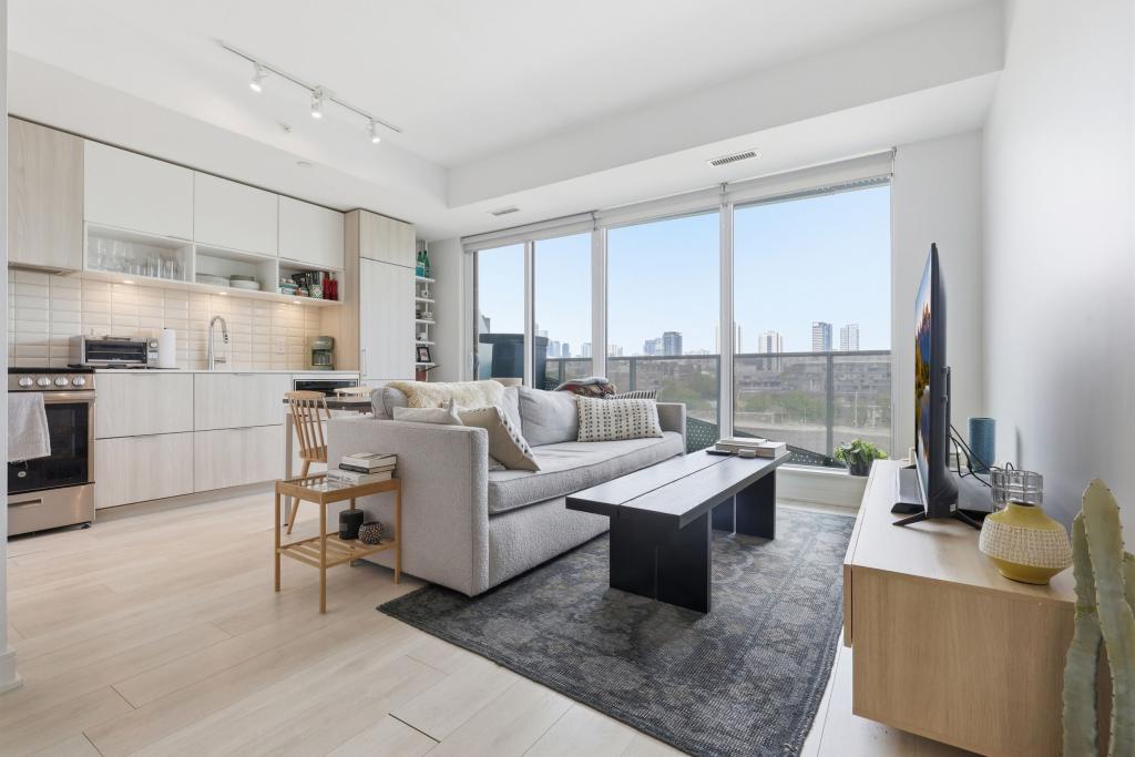 815-60 Tannery Road, Toronto