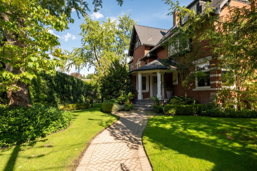 43 Maple Avenue, Toronto