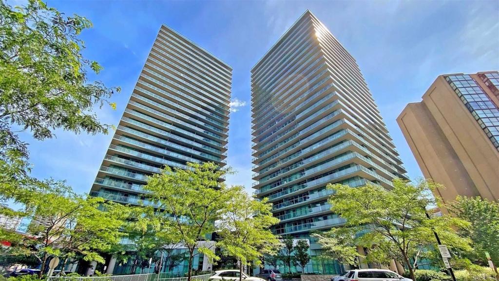 5508 Yonge Street