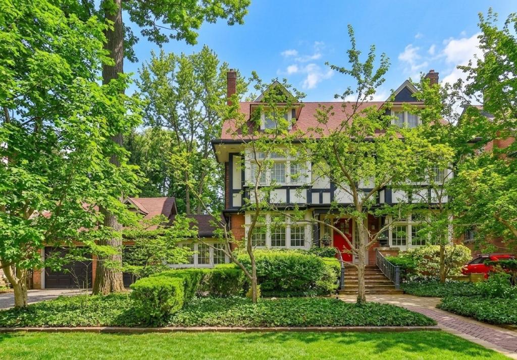 127 Roxborough Drive, Toronto