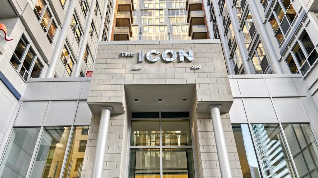 1532-250 Wellington Street West, Toronto