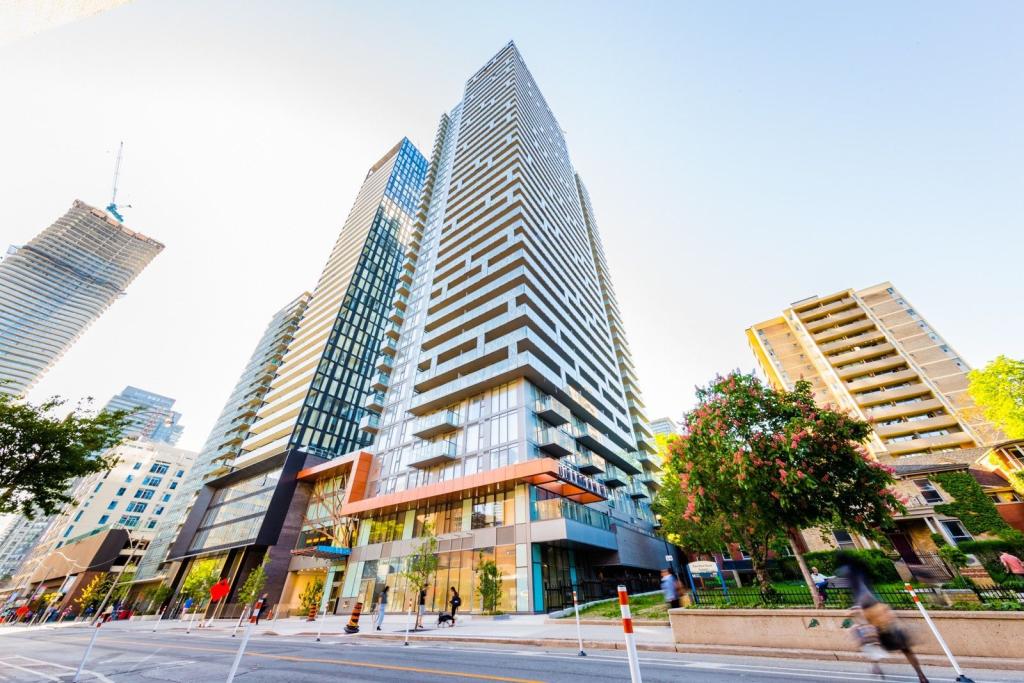 50 Wellesley Street East