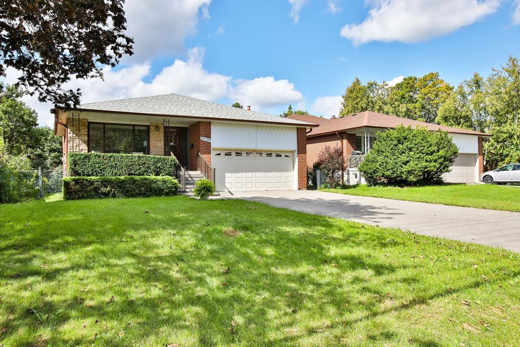 2636 Victoria Park Avenue, Toronto