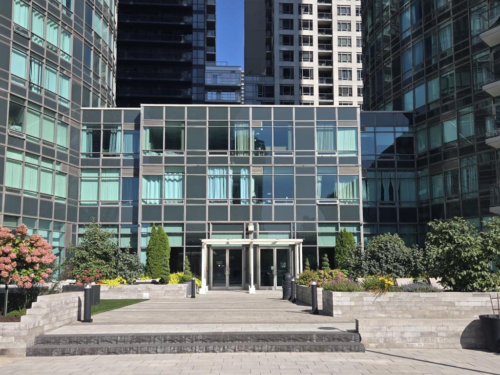 2109-361 Front Street West, Toronto