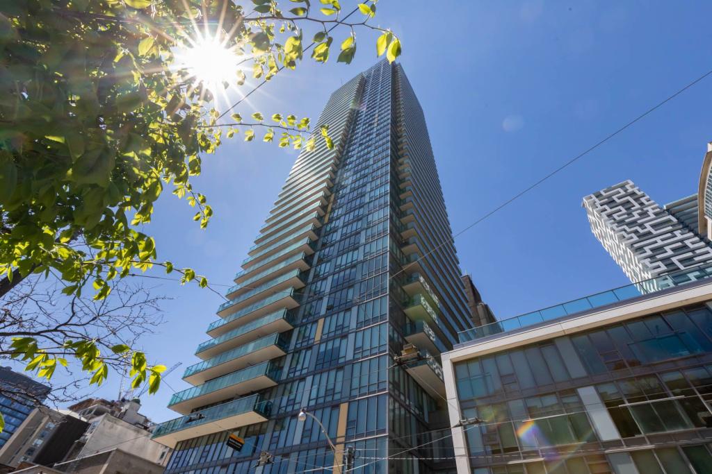 2207-33 Lombard Street, Toronto