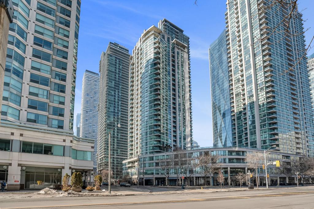 1010-12 Yonge Street, Toronto
