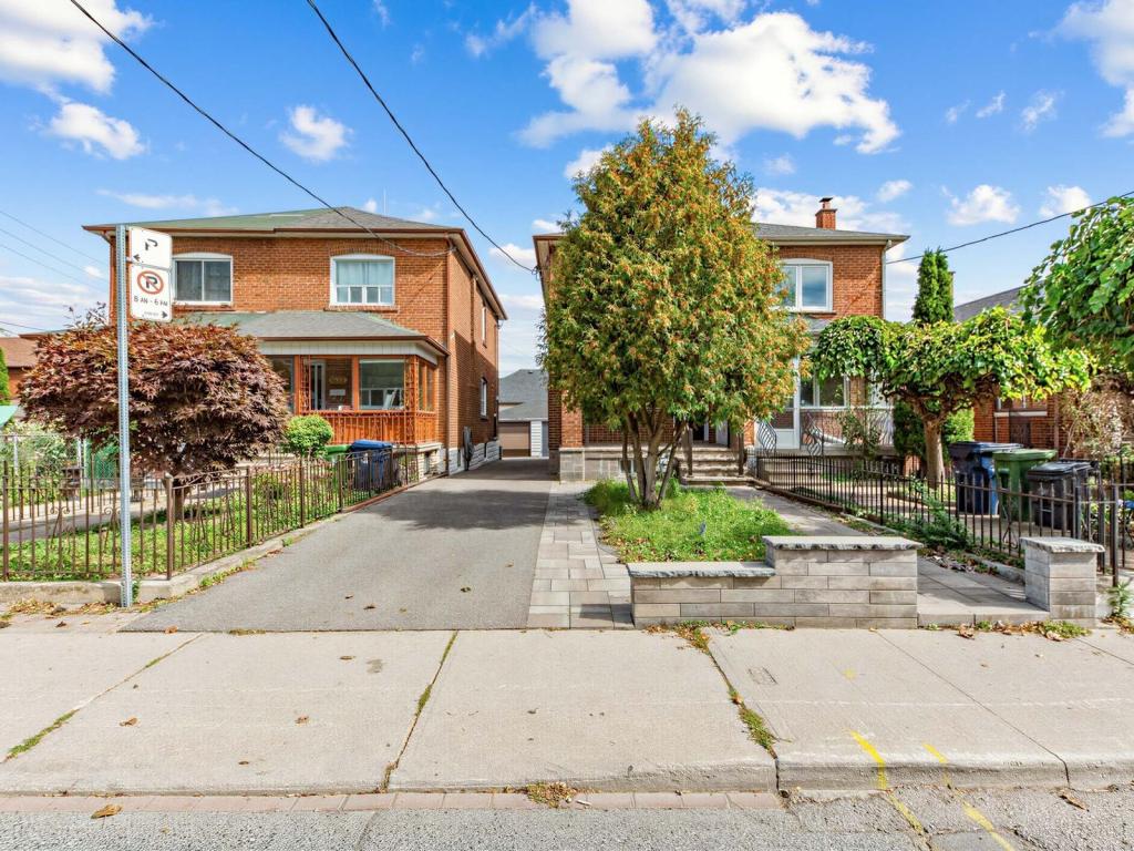 635 Glenholme Avenue, Toronto