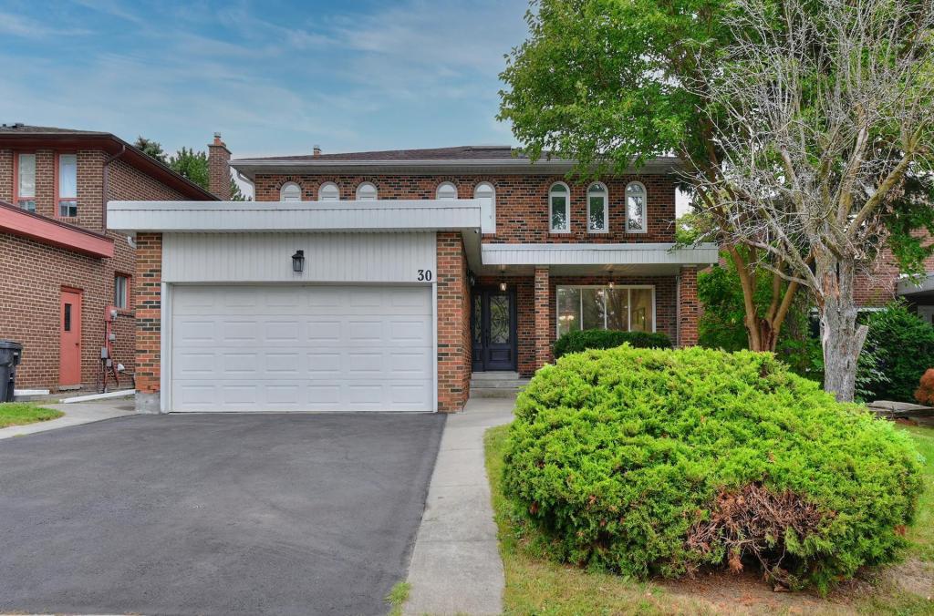 30 Gossamer Avenue, Toronto