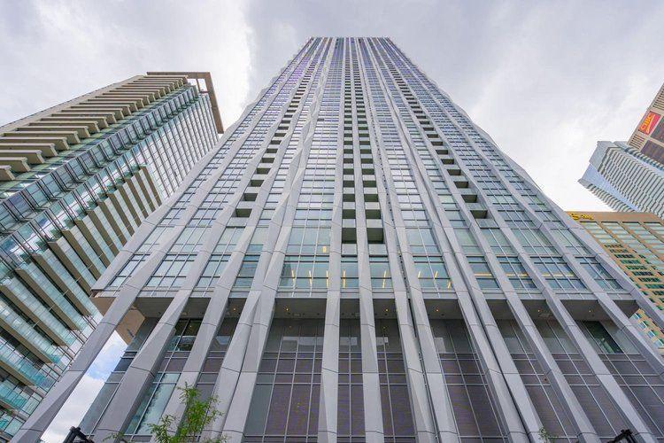 1 Yorkville Avenue