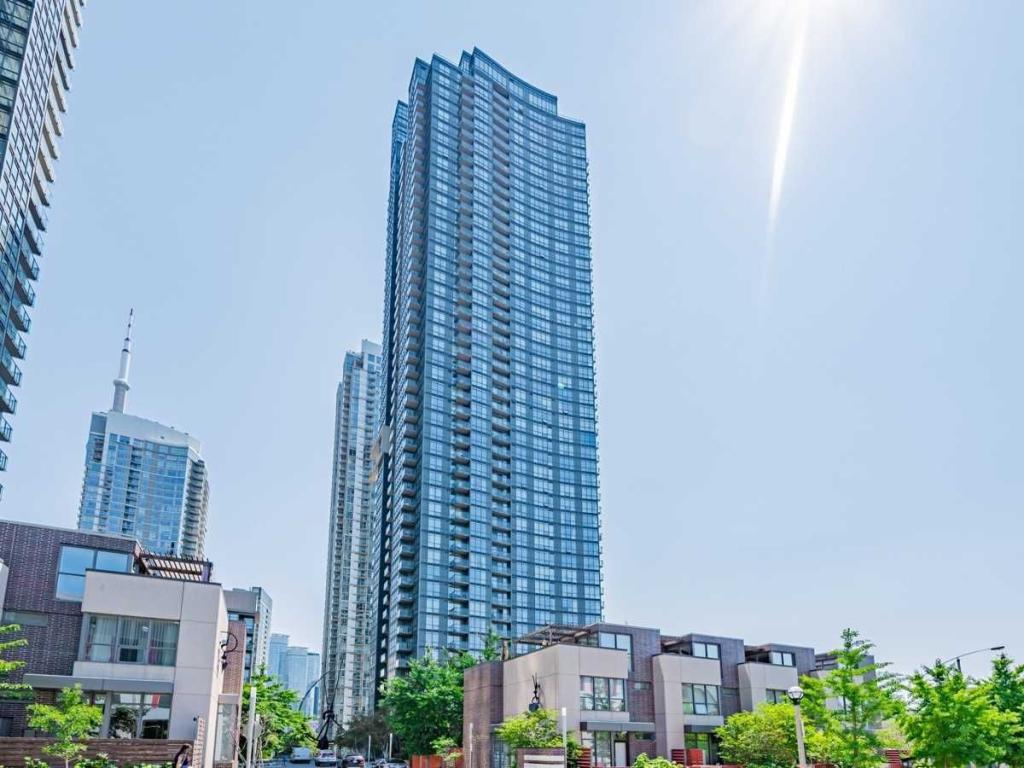 11 Brunel Court