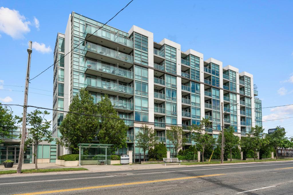 511-3840 Bathurst Street, Toronto
