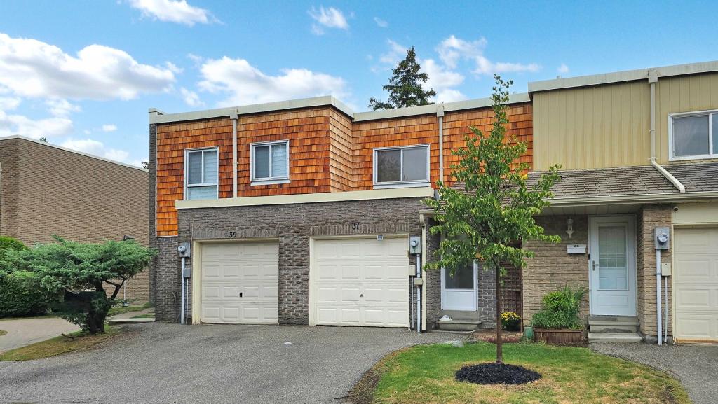 37 Woody Vine Way
