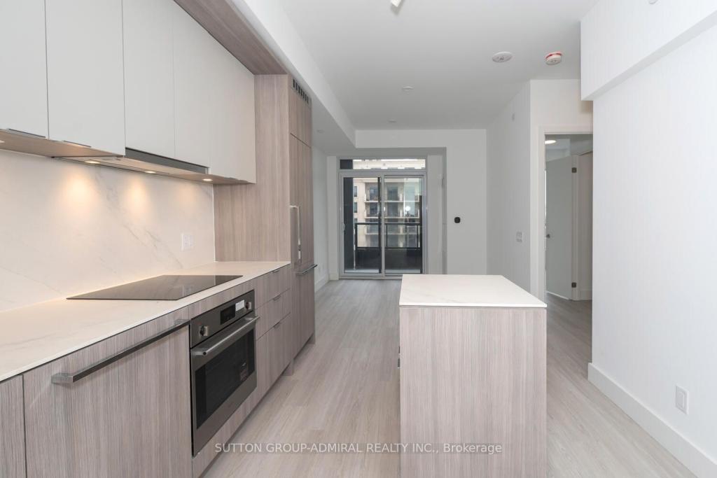 6 Greenbriar Road