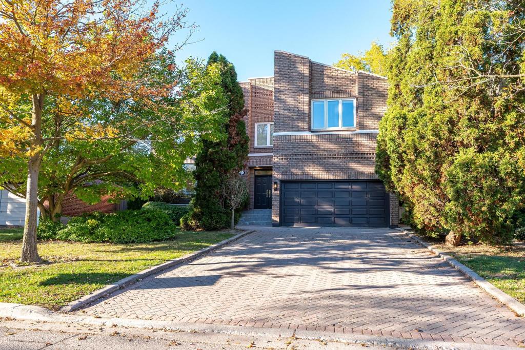 248 Haddington Avenue, Toronto