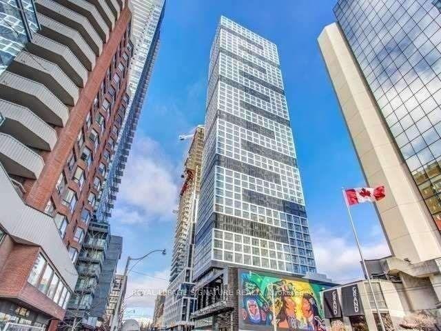 181 Dundas Street East