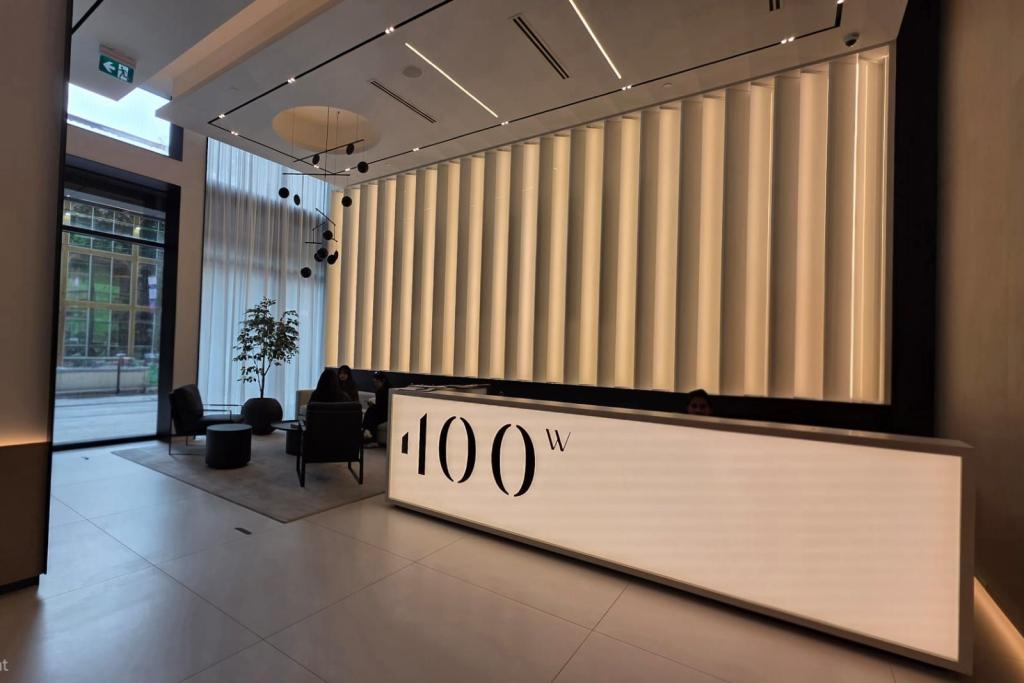 400 King Street West