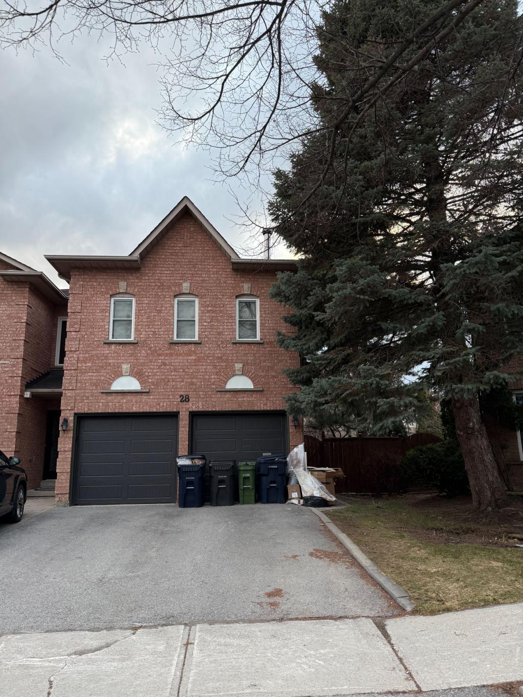 28 Heatherbank Trail