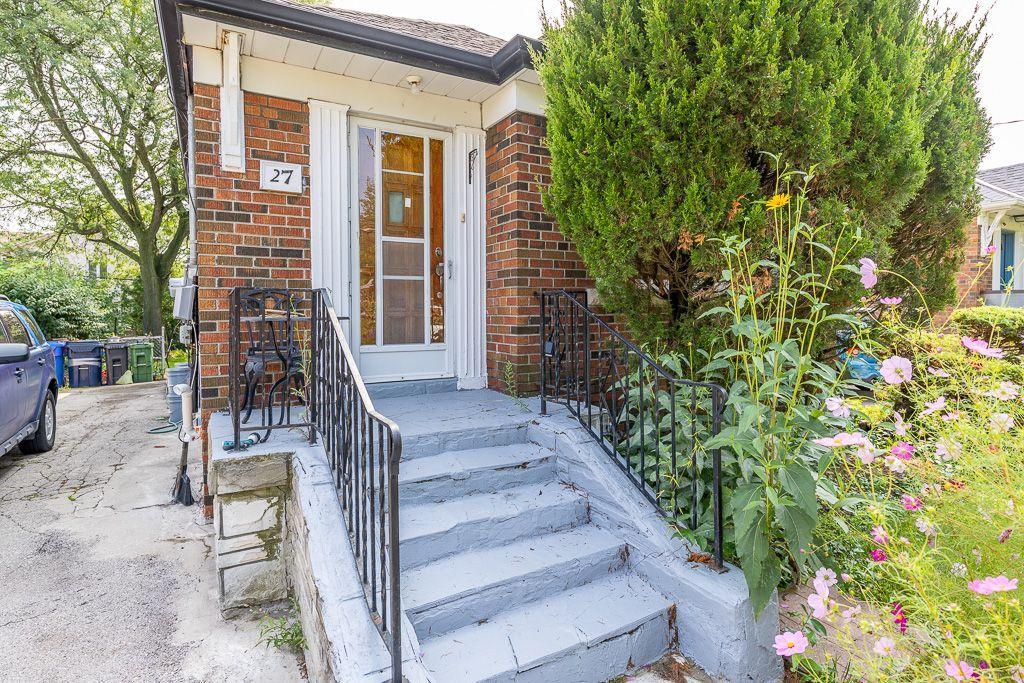 27 Innismore Crescent, Toronto