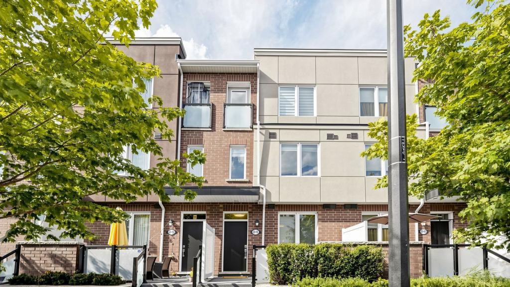 25 Heron Park Place
