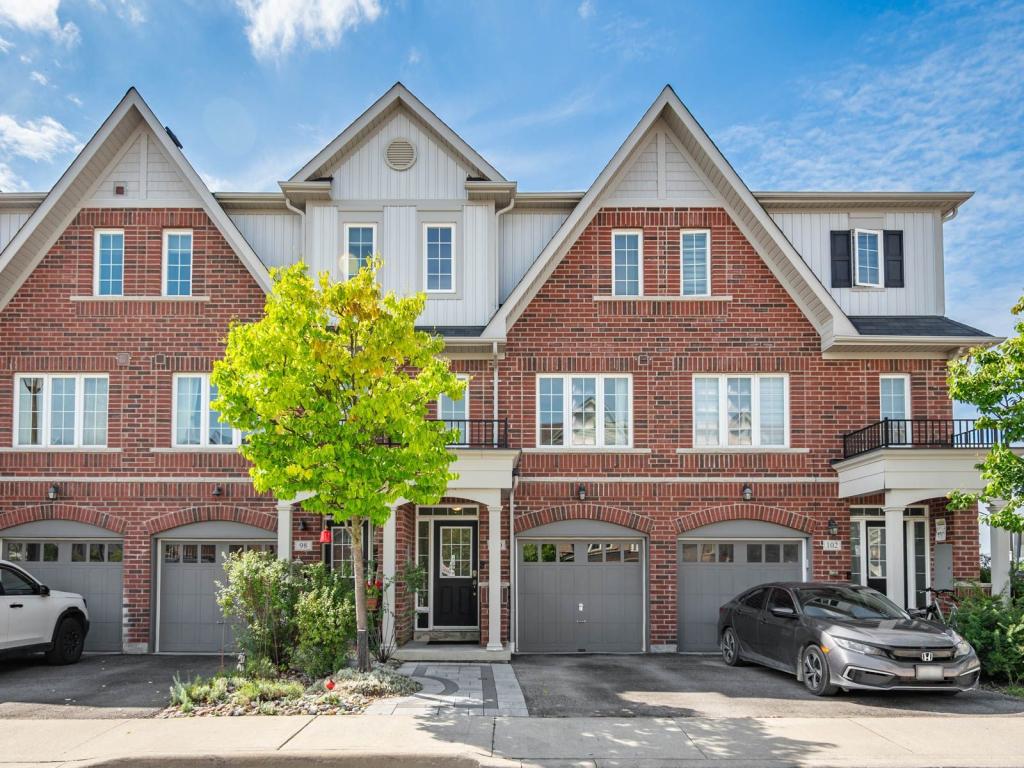 100 Magpie Way, Whitby