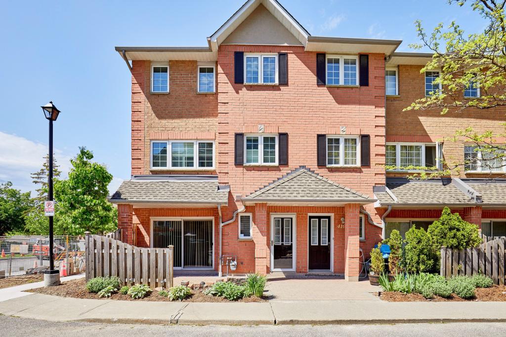 411-1400 The Esplanade North, Pickering