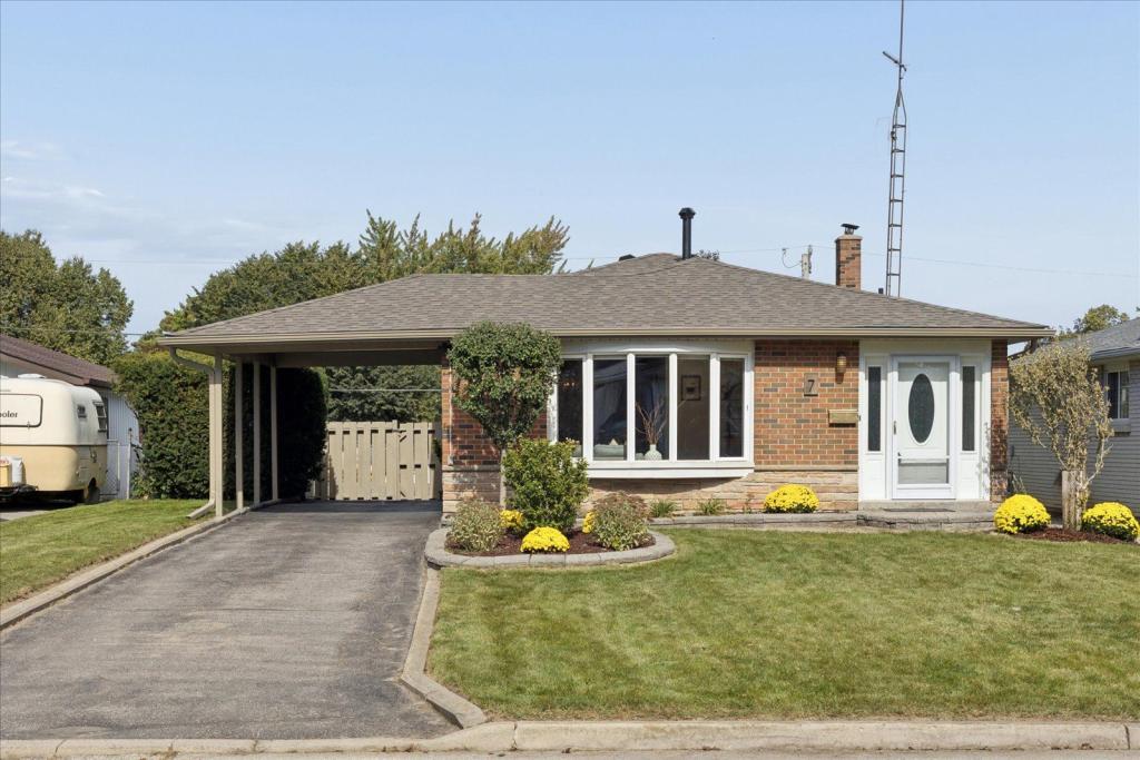 7 Archer Drive, Ajax