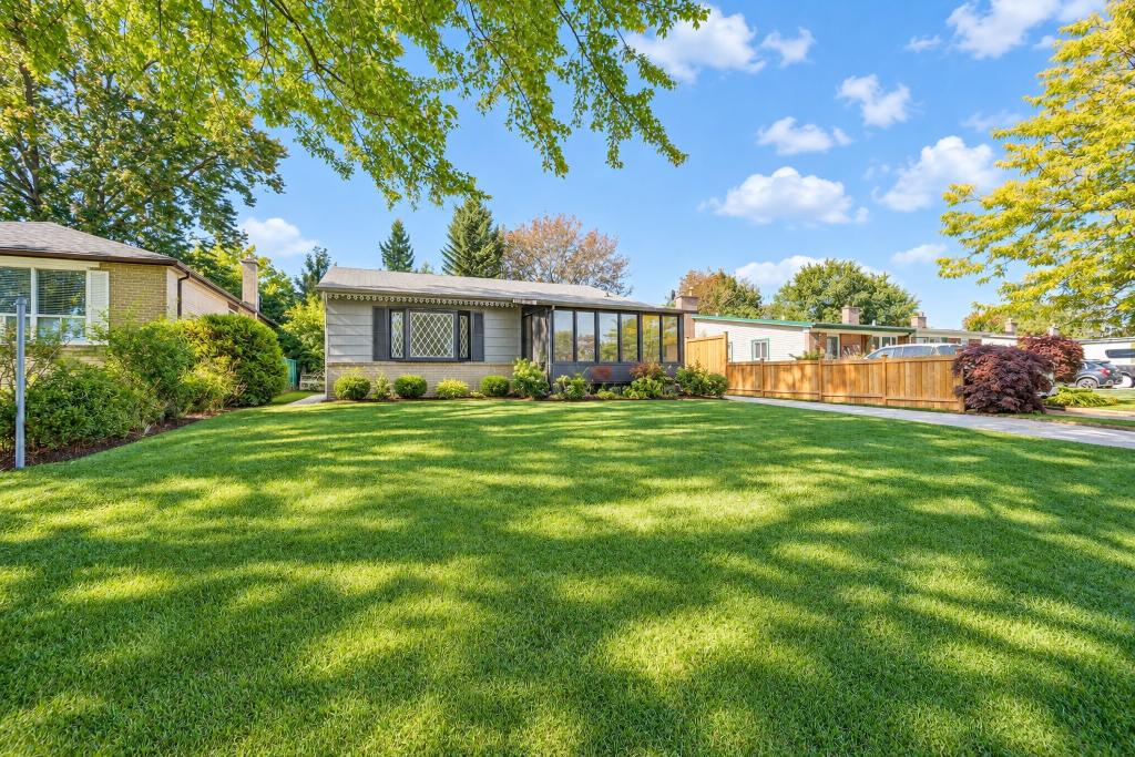712 Annland Street, Pickering