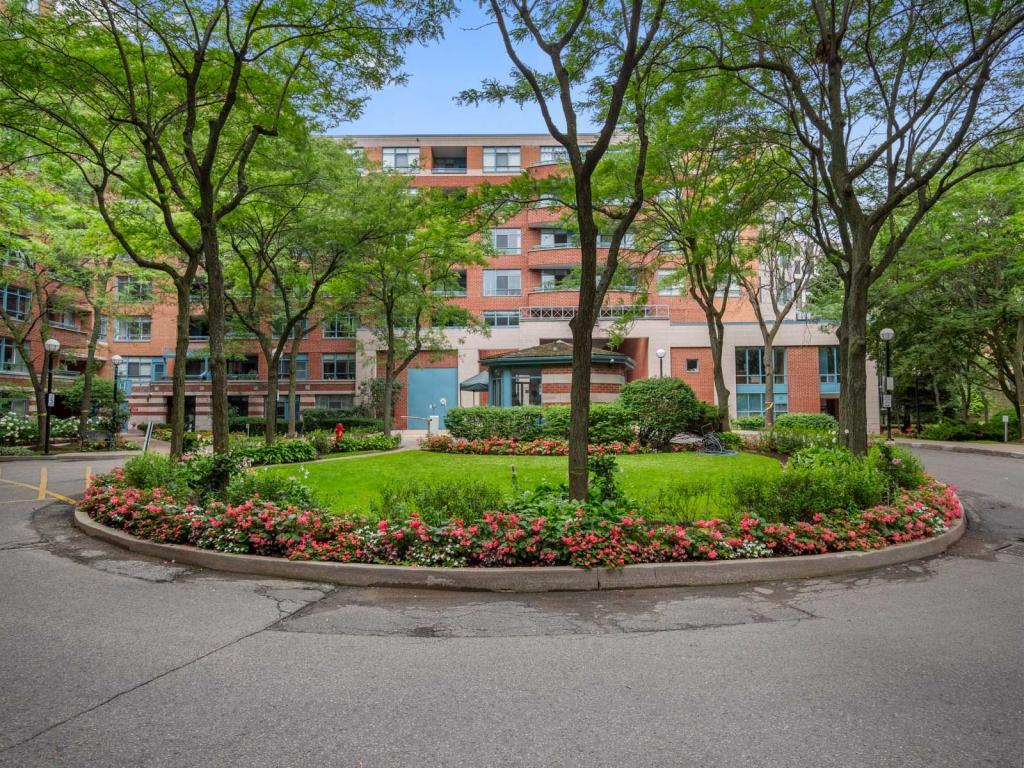 624-1091 Kingston Road, Toronto