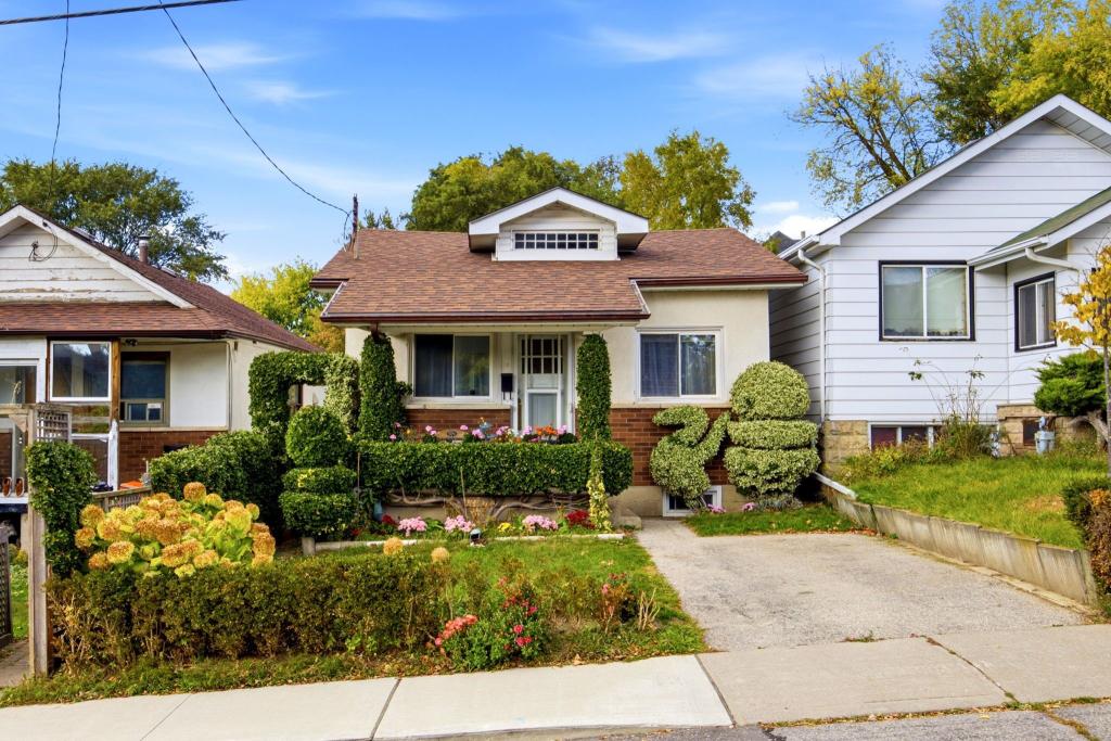 72 Newport Avenue, Toronto