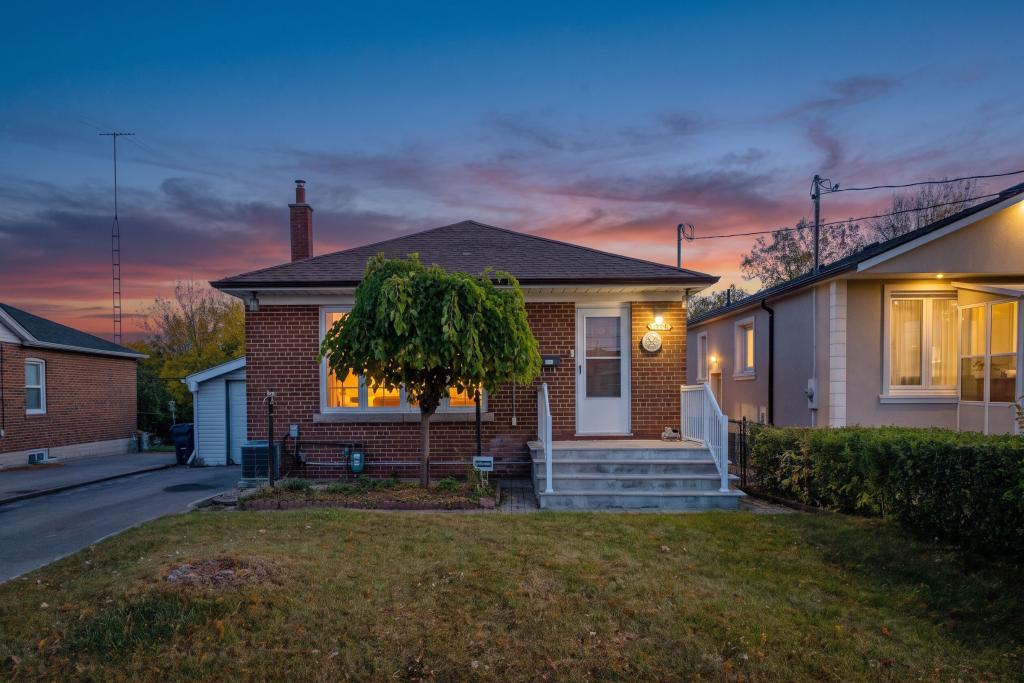 1377 Birchmount Road, Toronto