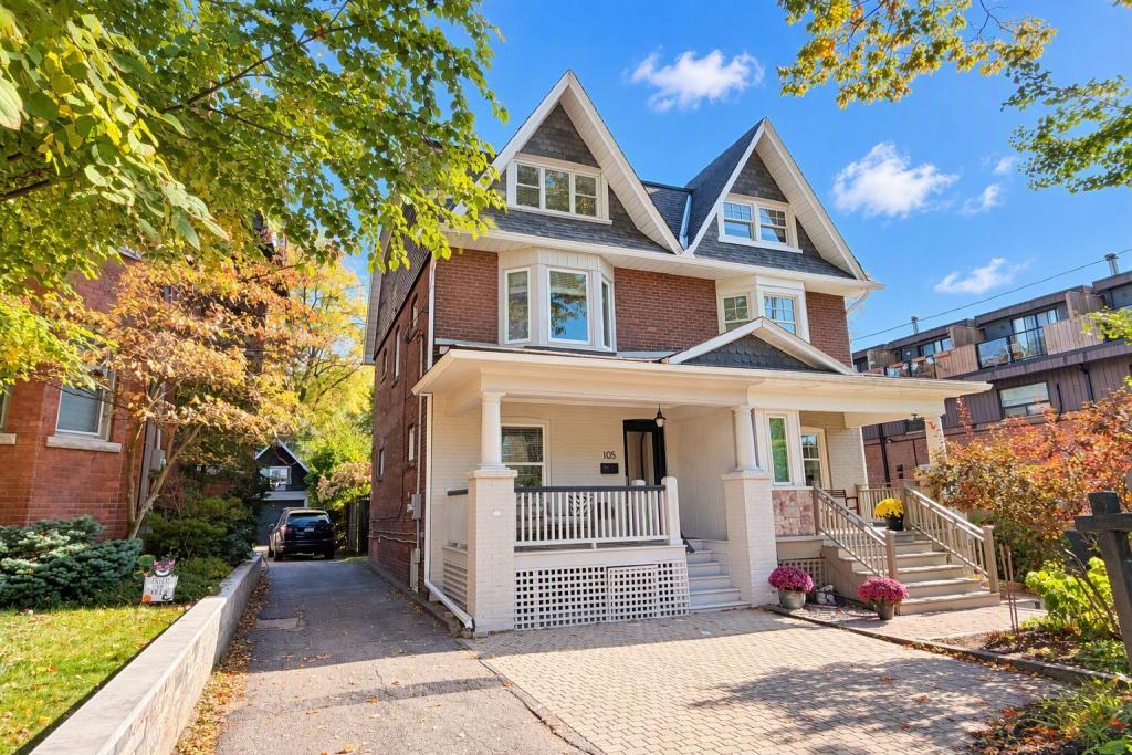 105 Lee Avenue, Toronto