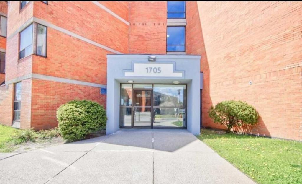 1705 Mccowan Road