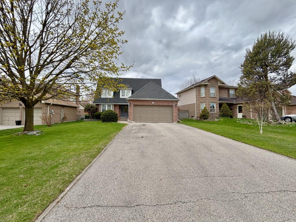 168 Willow Lane, Newmarket
