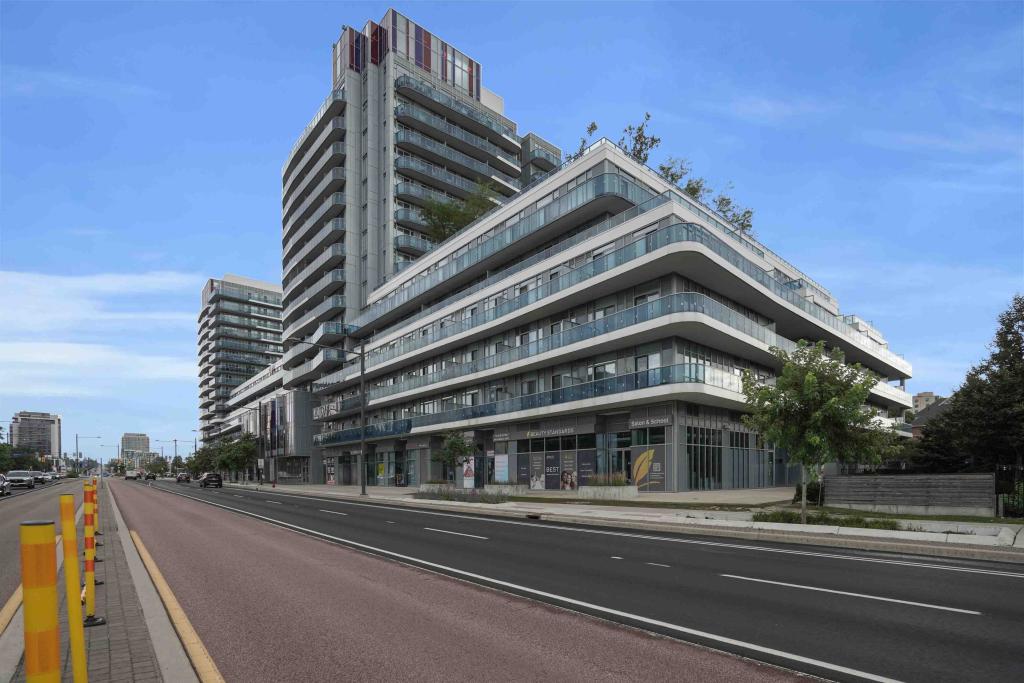 811-9471 Yonge Street North, Richmond Hill