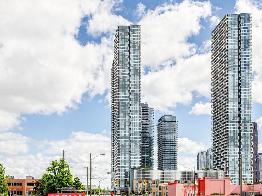 898 Portage Pkwy Parkway