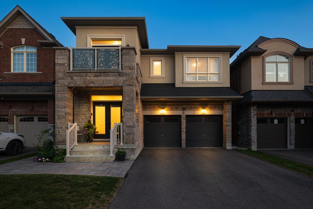 33 Mondial Crescent, East Gwillimbury