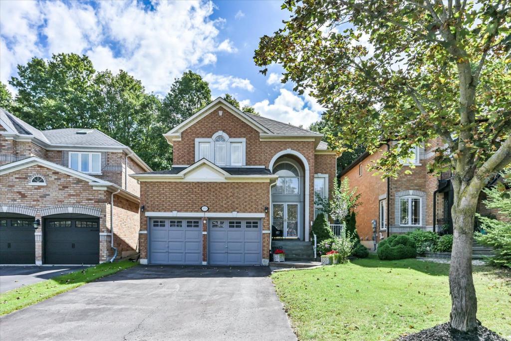 153 Estate Garden Drive, Richmond Hill