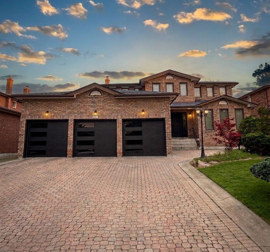 Upper 11 Ravenhill Crescent