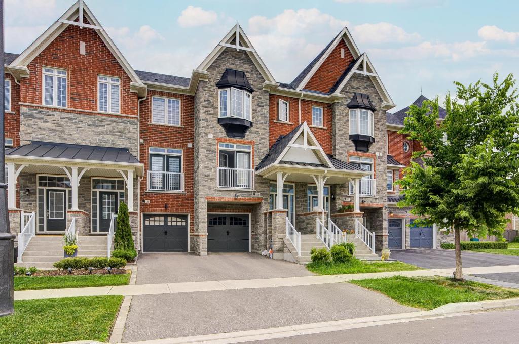 138 Farooq Boulevard South