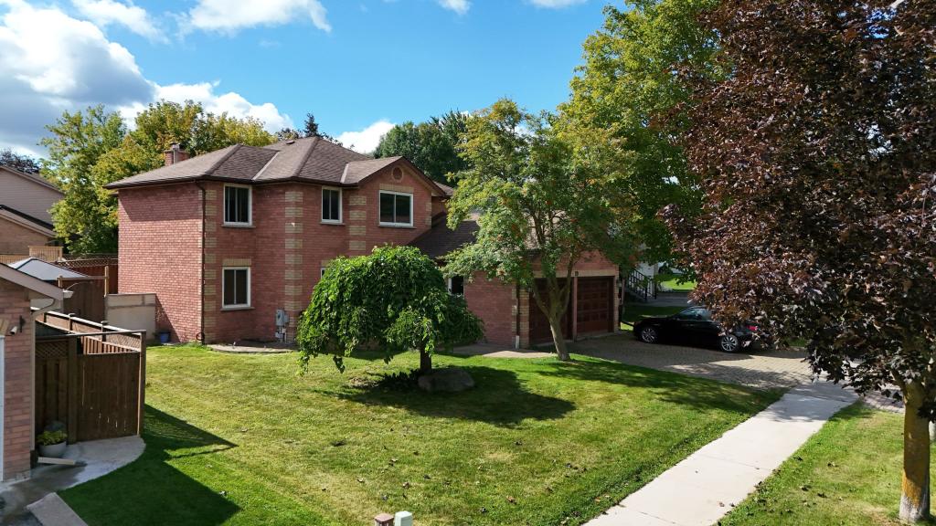 19 Magani Avenue, Bradford West Gwillimbury