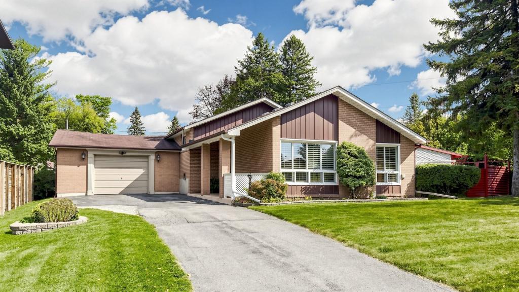 43 Seaton Drive, Aurora