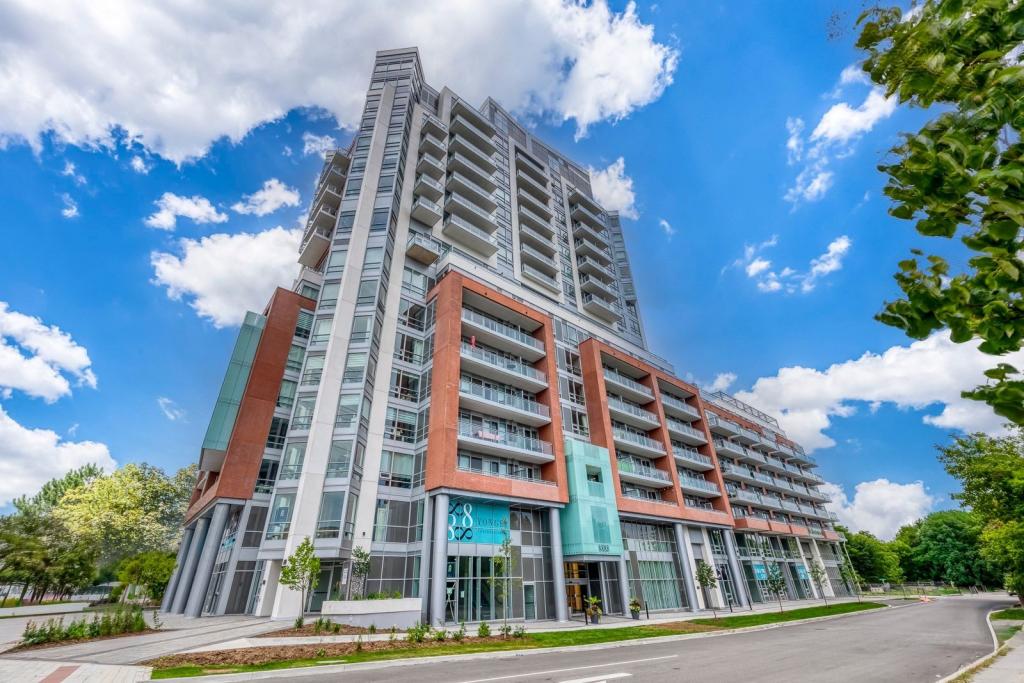 8888 Yonge Street