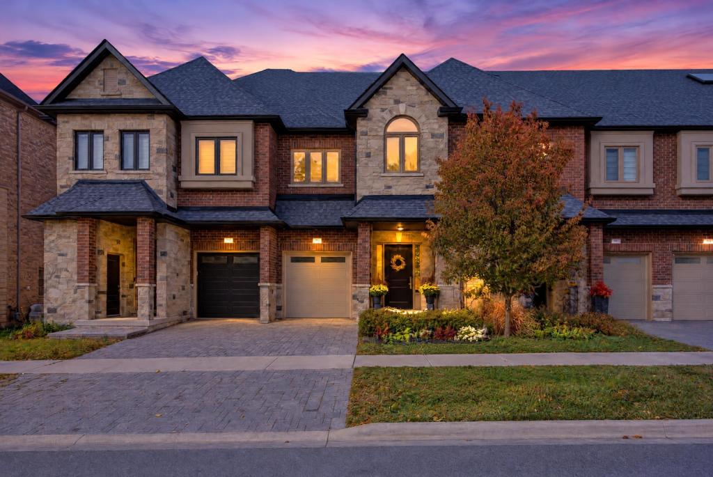 40 Lowther Avenue, Richmond Hill