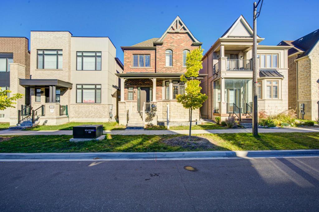107 Guardhouse Crescent