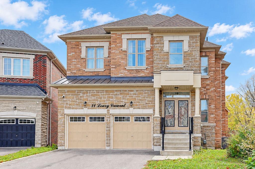 11 Leary Crescent