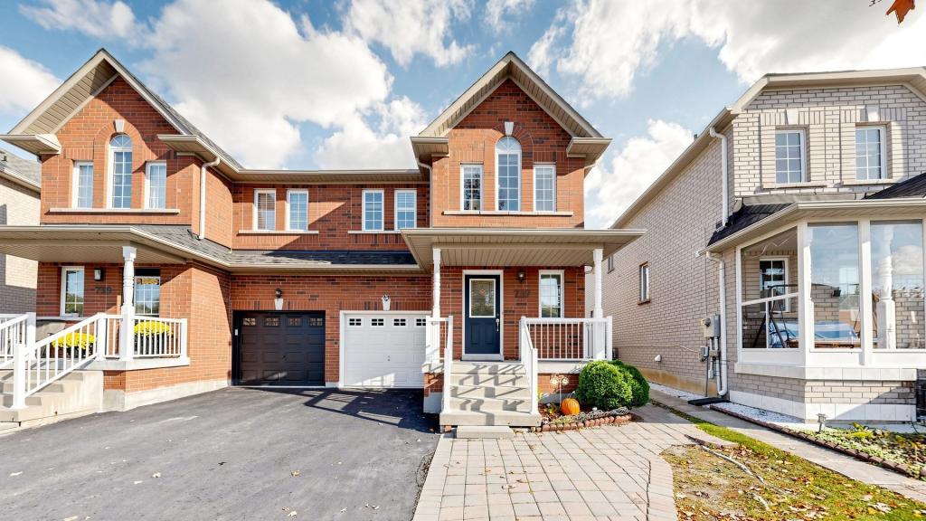 737 Caboto Trail