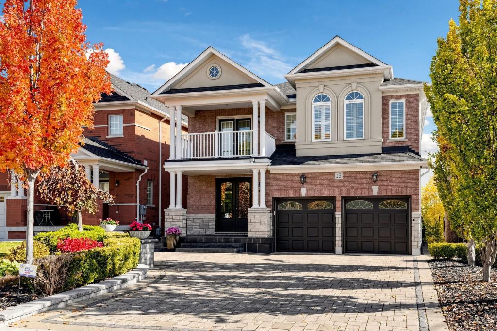 19 Featherwood Drive