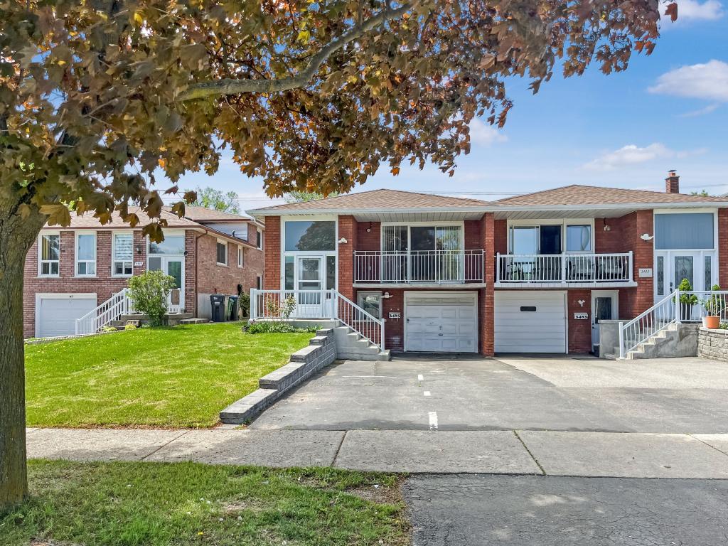 3485 Oakglade Crescent