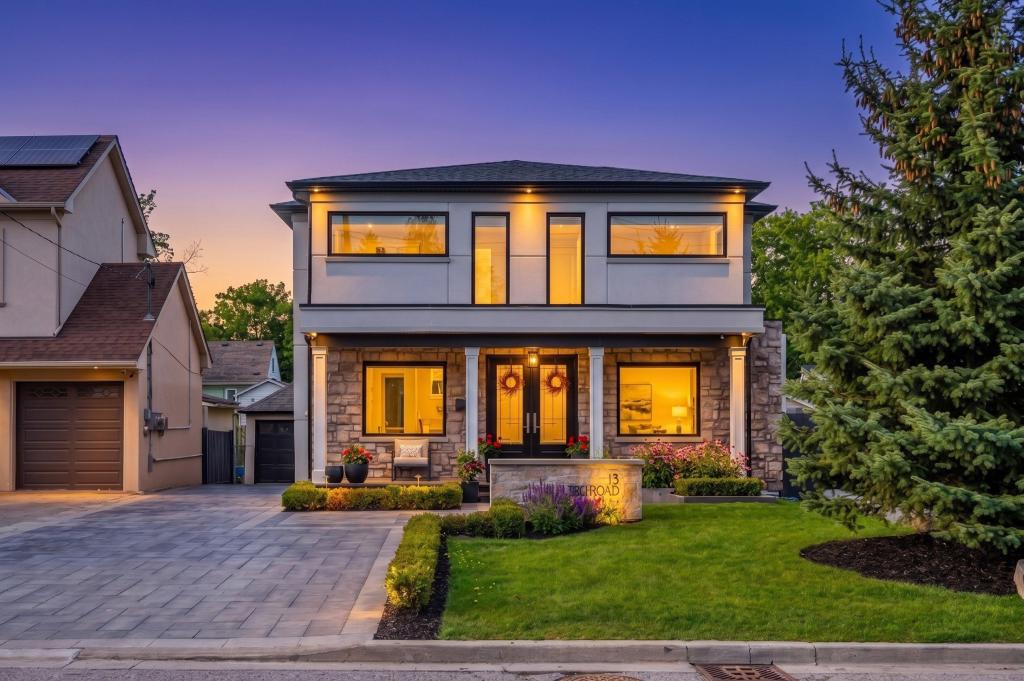 13 Arch Road, Mississauga