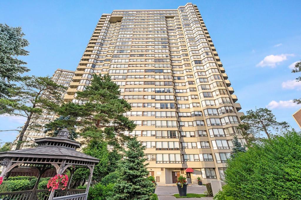 2208-1300 Islington Avenue, Toronto